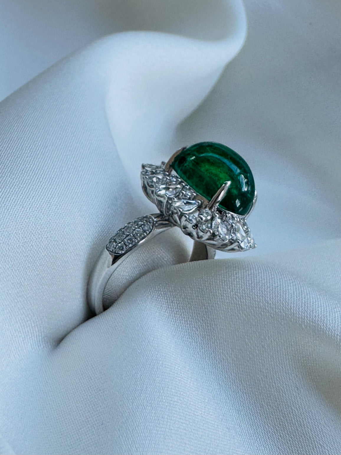 Emerald Dimond Ring