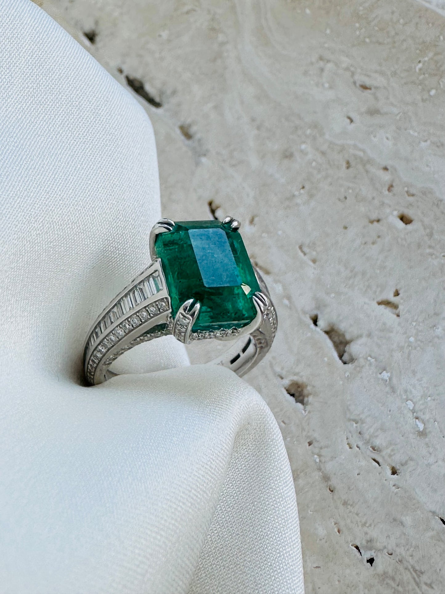 Emerald Diamond Ring