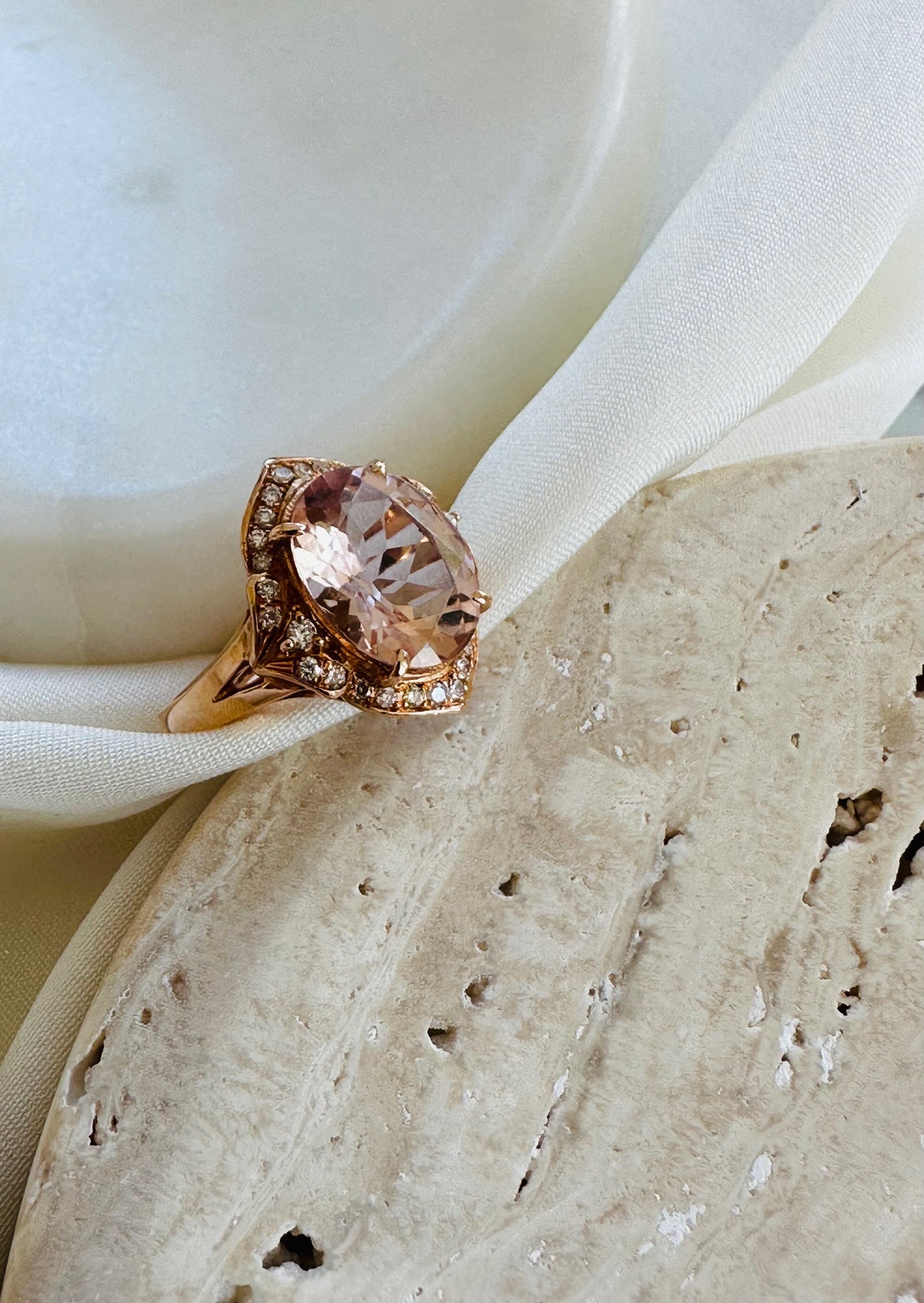 Morganite and Diamond Ring 18K Rose Gold